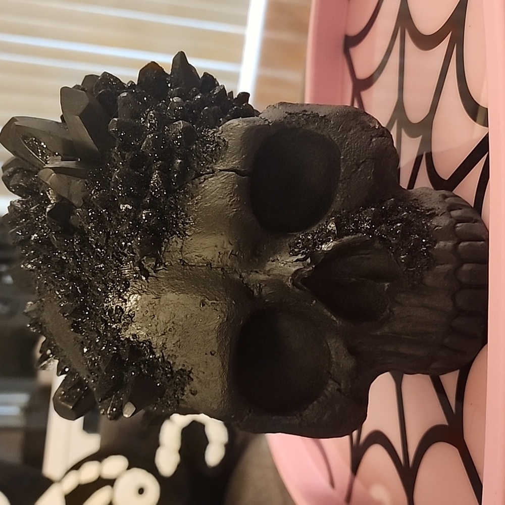 Black Crystal Skull Decor Halloween